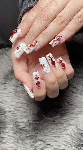 Elite Nail and Spa logo